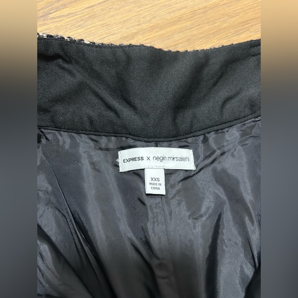 Express XXS high-waisted wool blend shorts - Picture 9 of 13